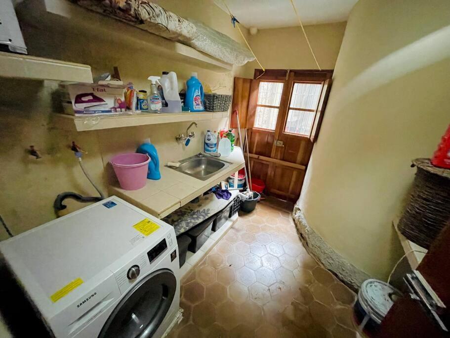 فيلا ميريدافي House Dzalbay Santa Lucia With Hot Tub المظهر الخارجي الصورة